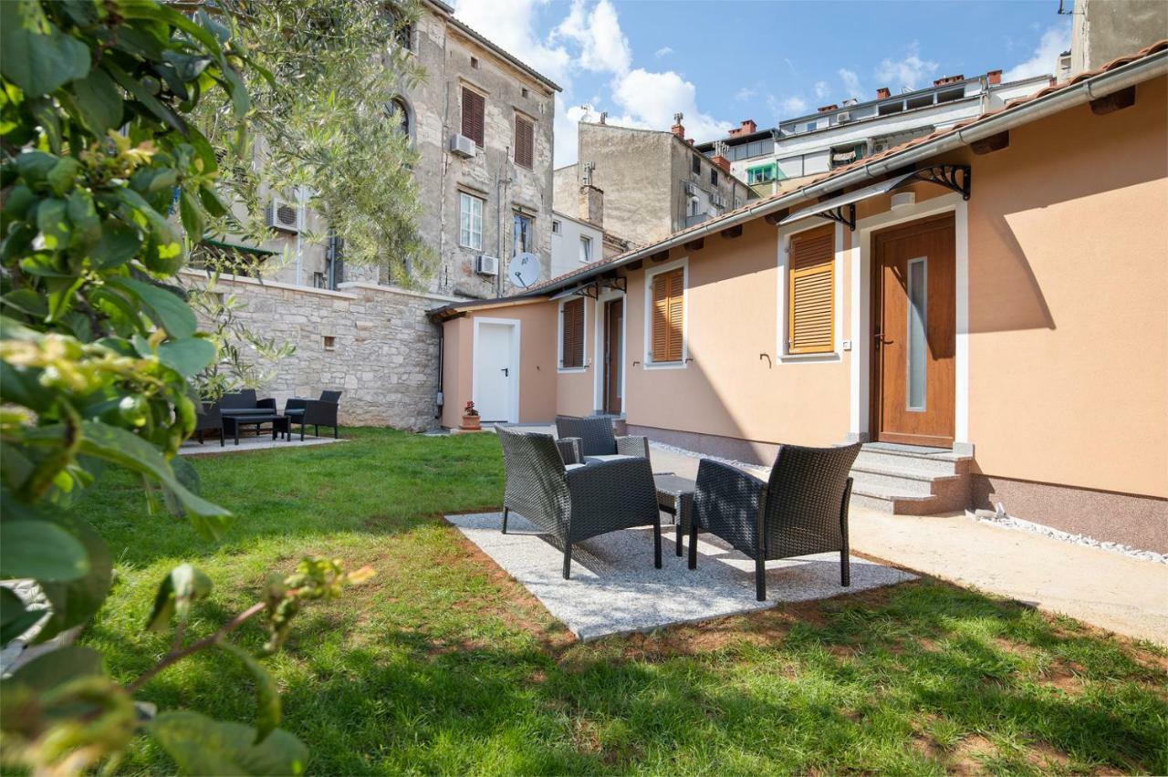 Apartments Leonardo&Mak Pula Exterior photo